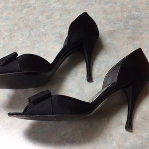 Stuart Weitzman Shoes - Stuart Weitzman satin pumps Stuart Weitzman Shoes - Stuart Weitzman satin pumps